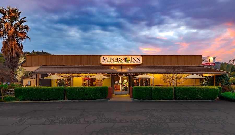 Miners Inn exterior