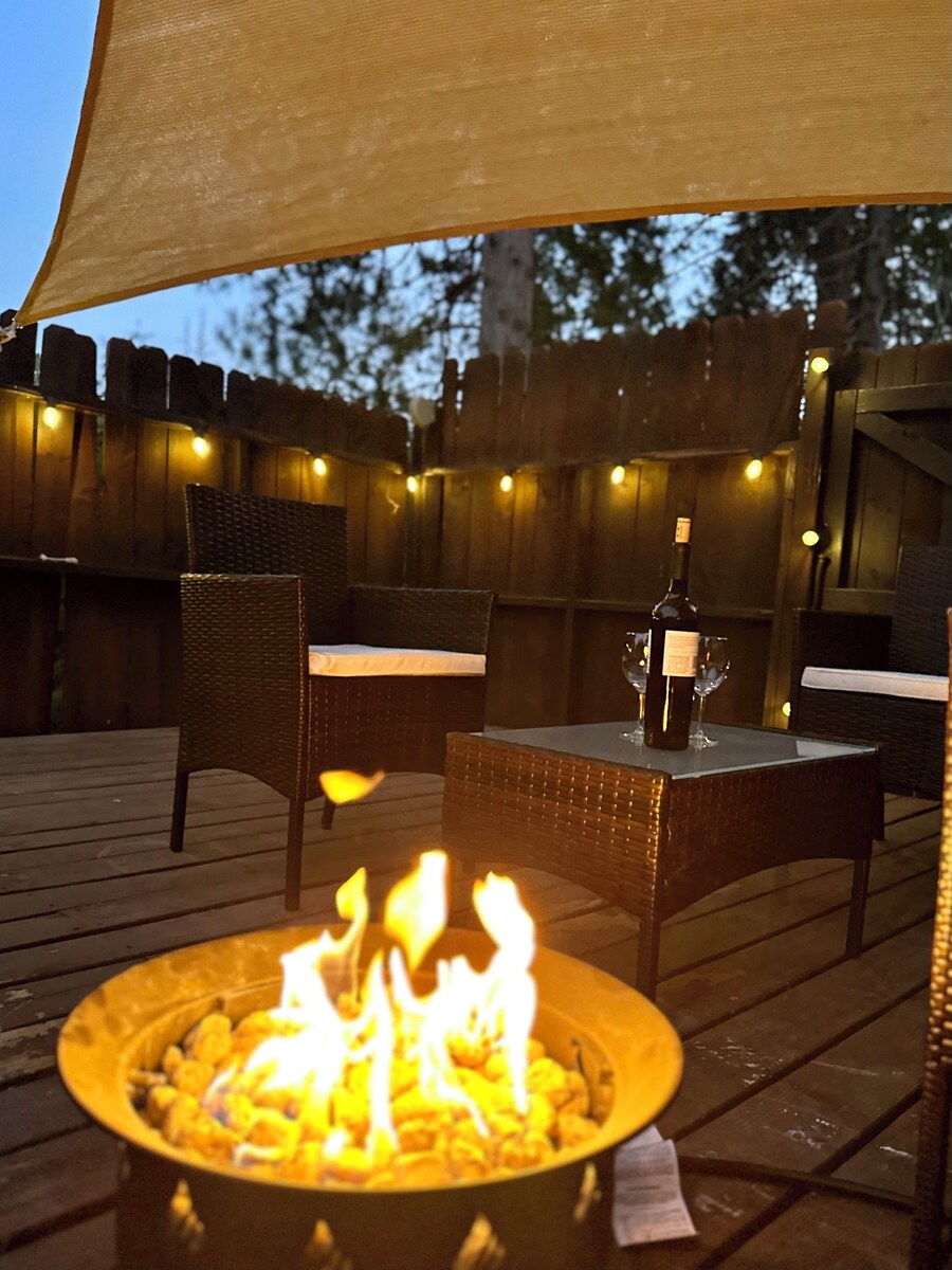Terrace/patio - Yosemite Basecamp (Groveland)